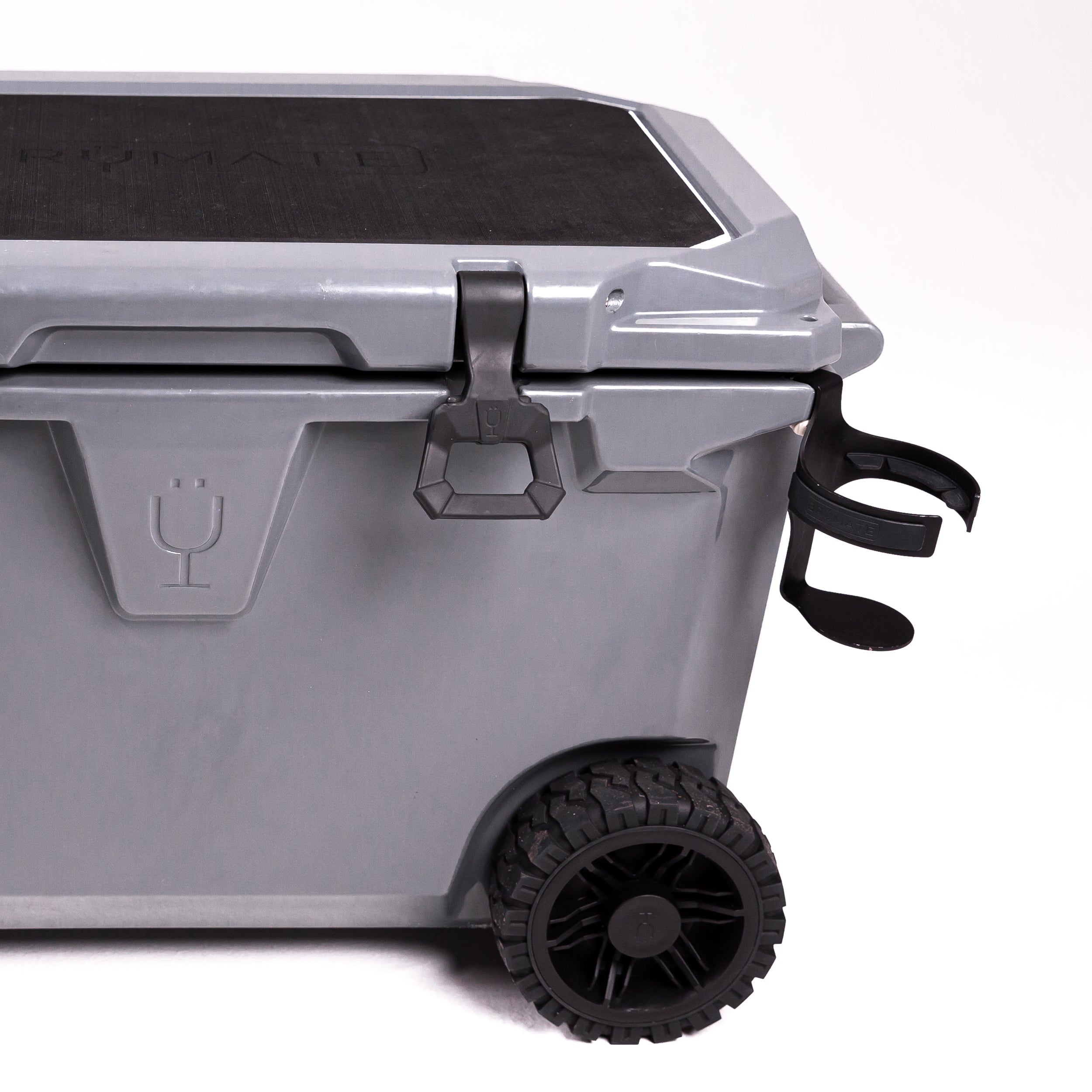 BrüTank 55-Quart Double Drink Holder Cooler Bundle | Ice White - Image 4